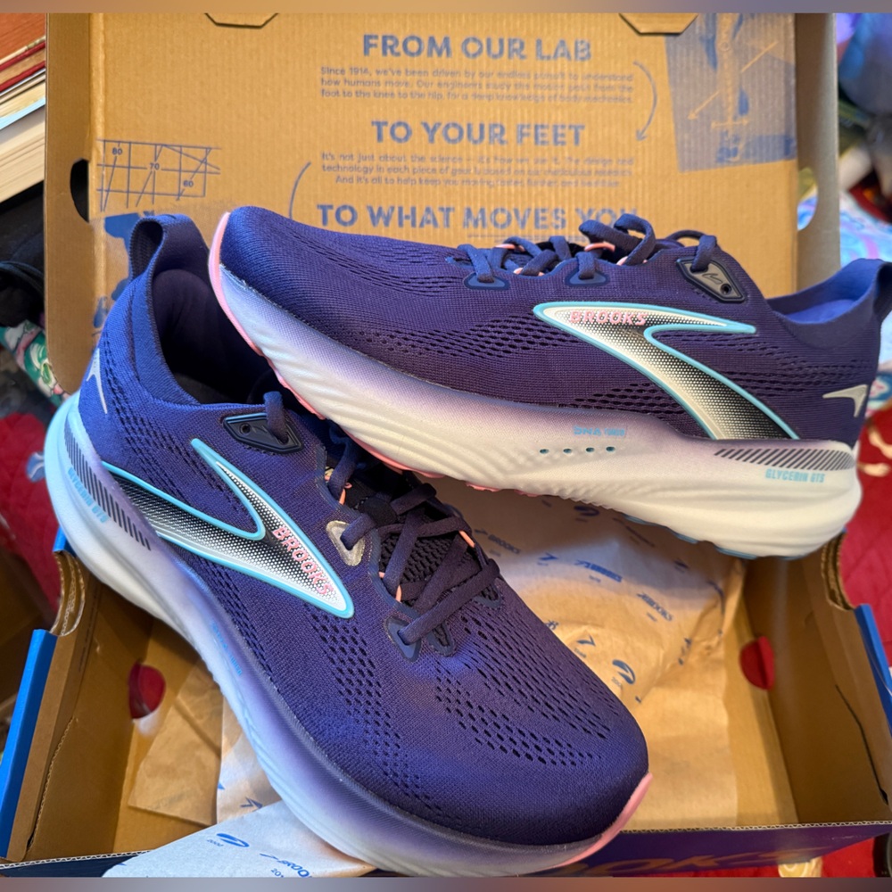 Brooks Glycerin 22 GTS Women's Running/Walking Shoes NWB
